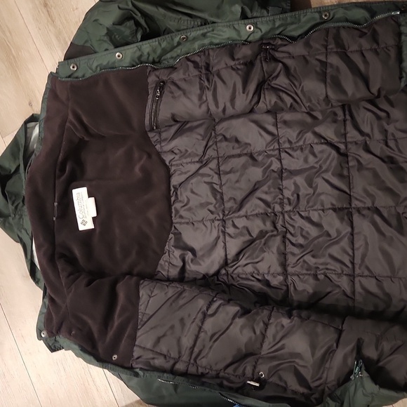 Columbia  Jacket - Picture 4 of 7